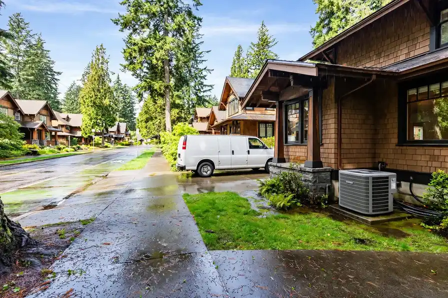 Eugene, OR — the metro skyline and landscape
